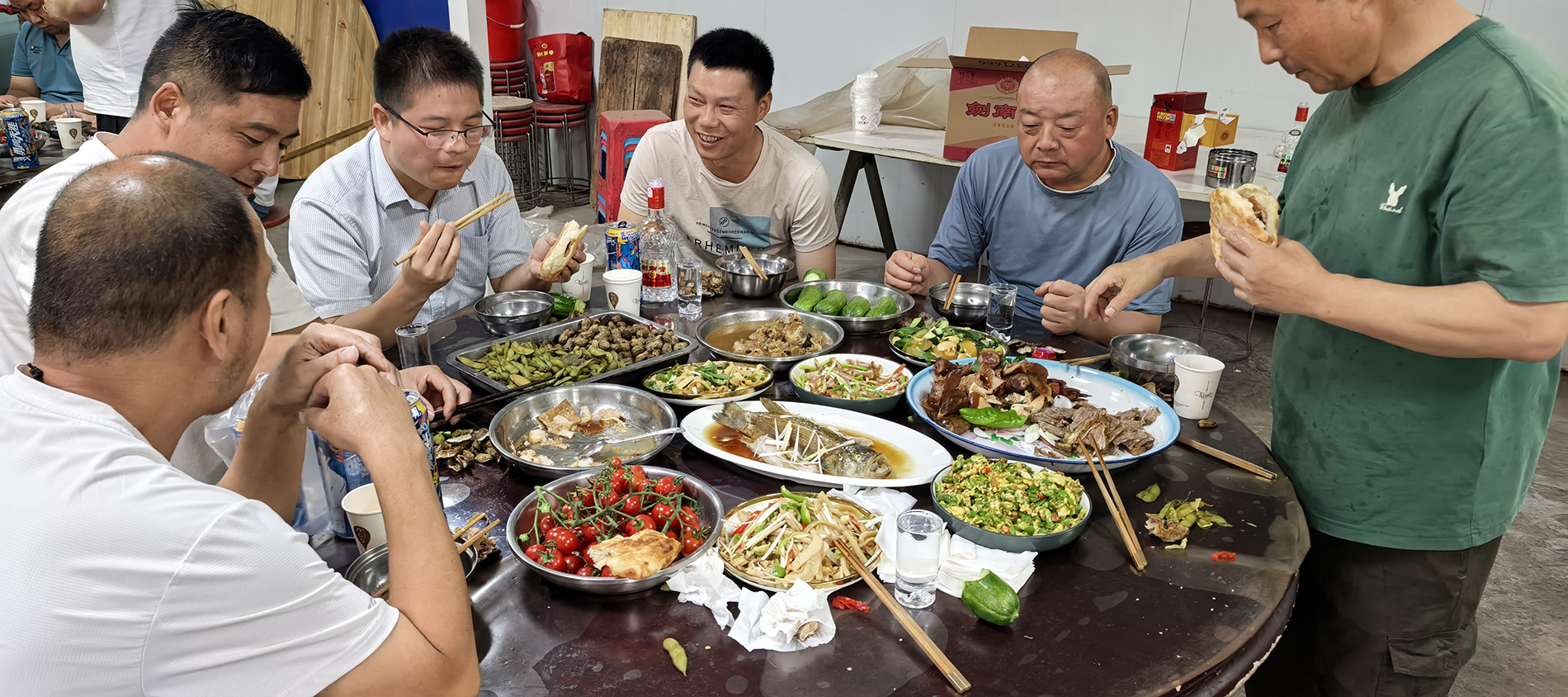 一个人的努力是加法，一群人的努力是乘法。